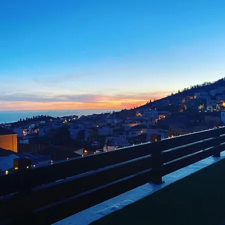 La Casa De *